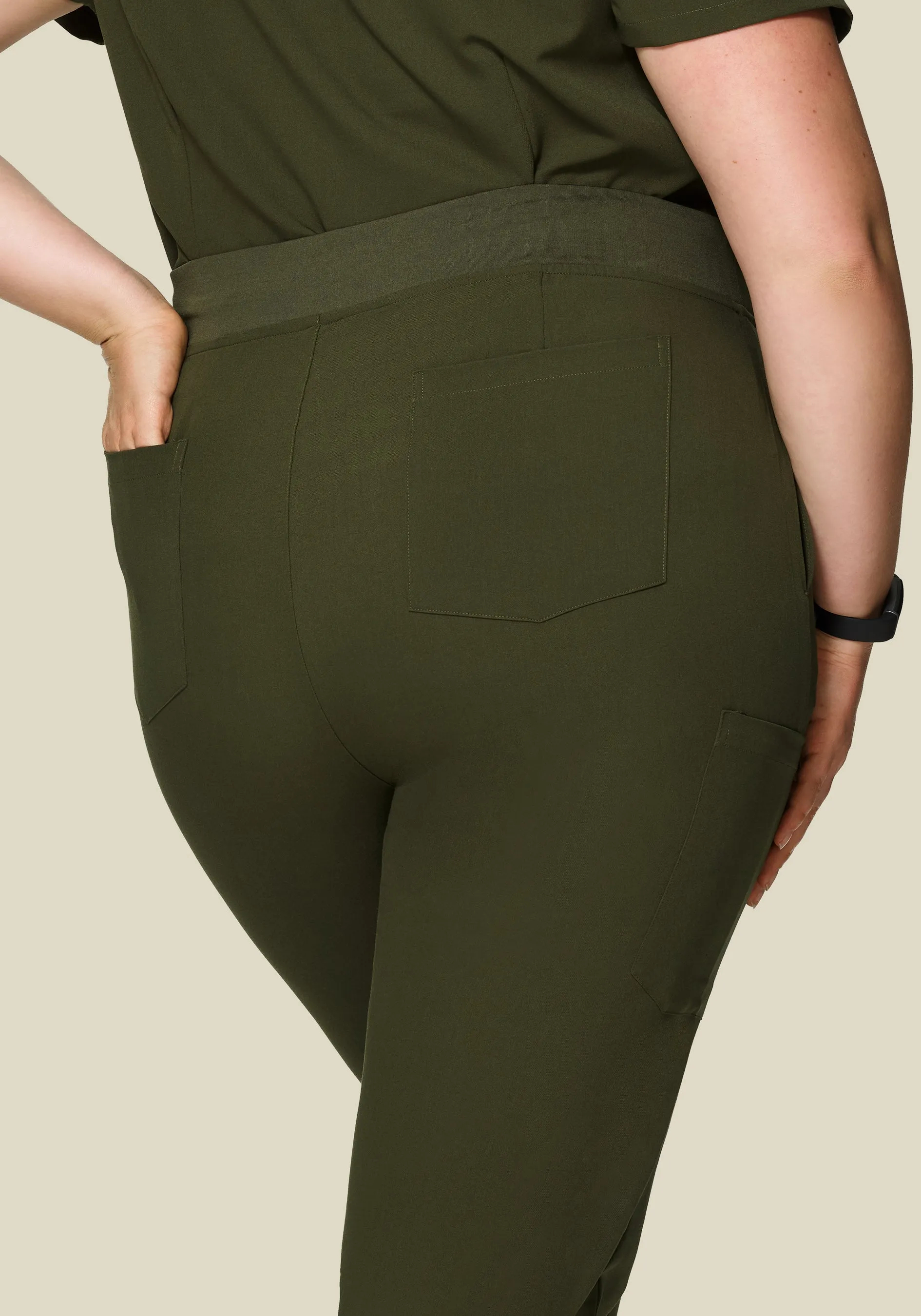 9 Pocket Joggers Olive