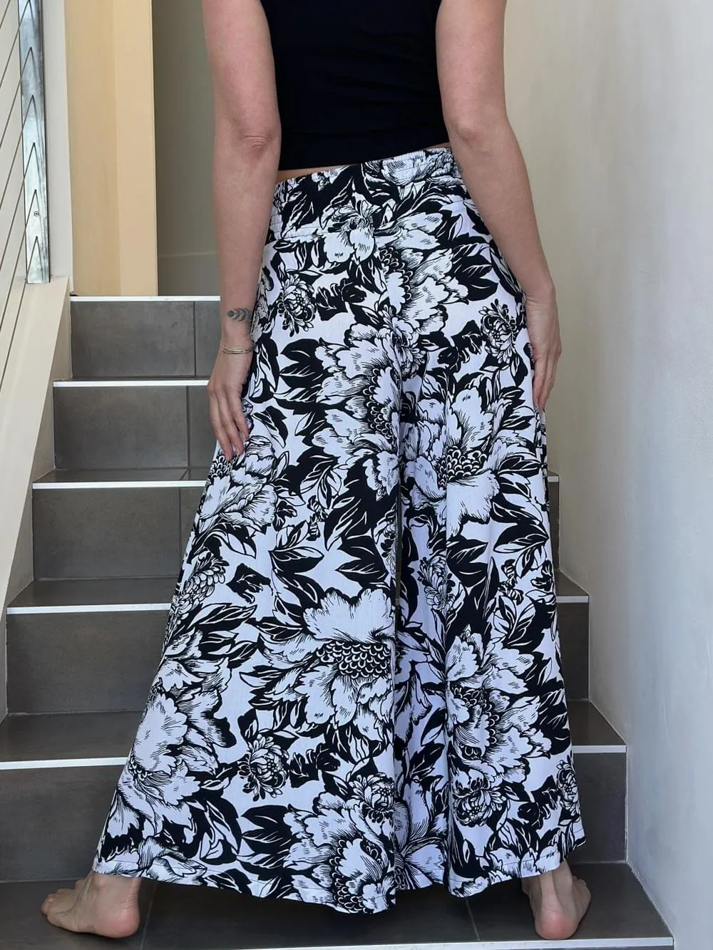 Black Flower Print Wide Leg Flow Pant