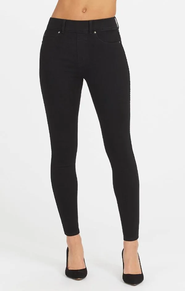 Clean Black Skinny Jeans