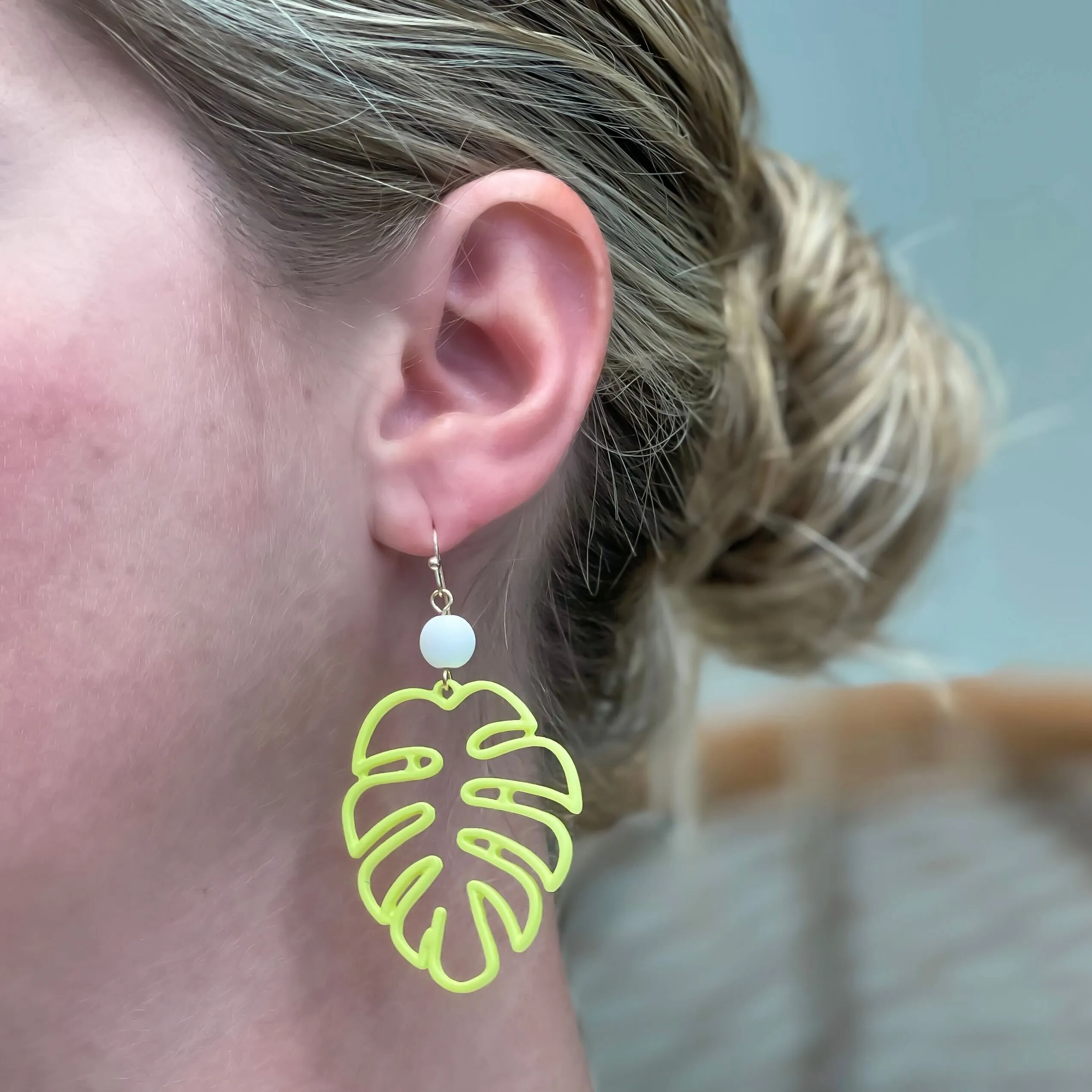 Monstera Color-Coated Outline Dangle Earrings - Yellow