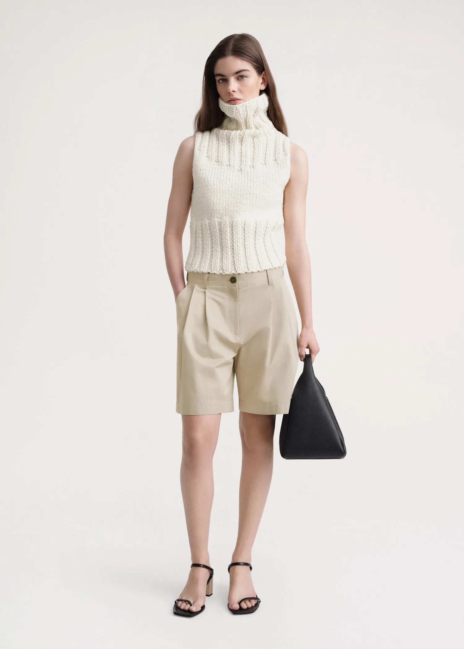 Pleated cotton-twill shorts overcast beige